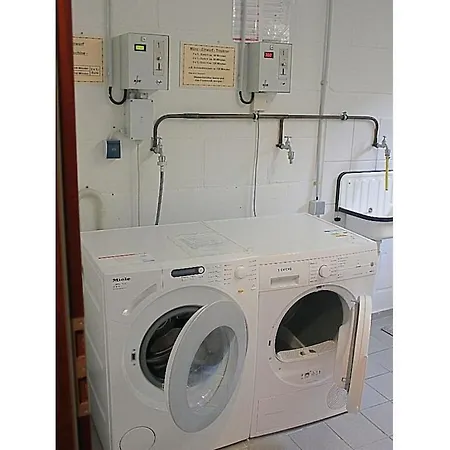 With 2 Bedrooms Σπίτι διακοπών *